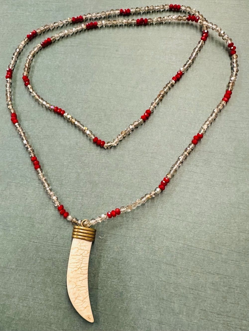 Red Clear Glass Bead Howlite Horn Necklace B10